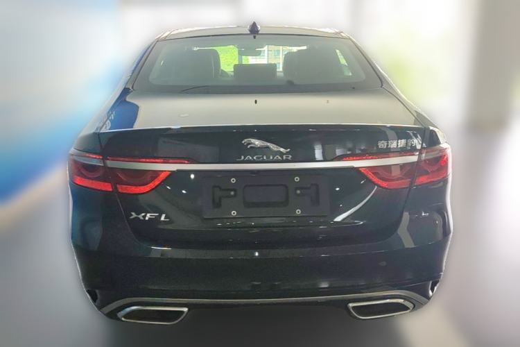 Used Jaguar XFL 2025 Model—2.0T P250, Two-Wheel Drive, Premium Luxury Edition Rear