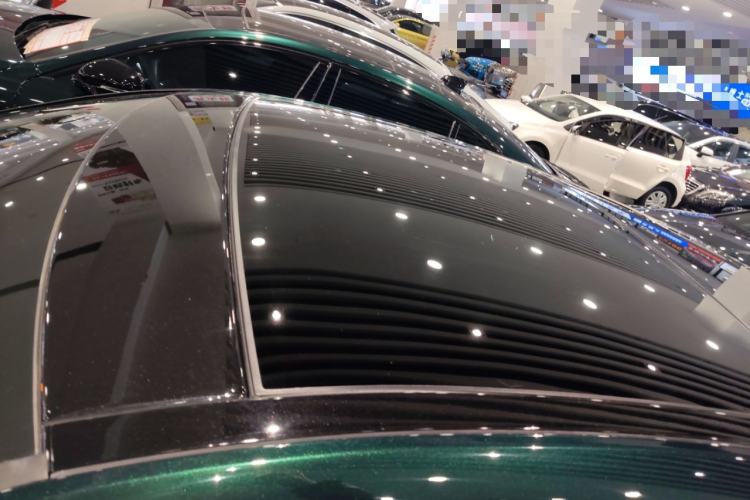 Used Jaguar XFL 2025 Model—2.0T P300, Four-Wheel Drive, 90th Anniversary Collector’s Edition Roof