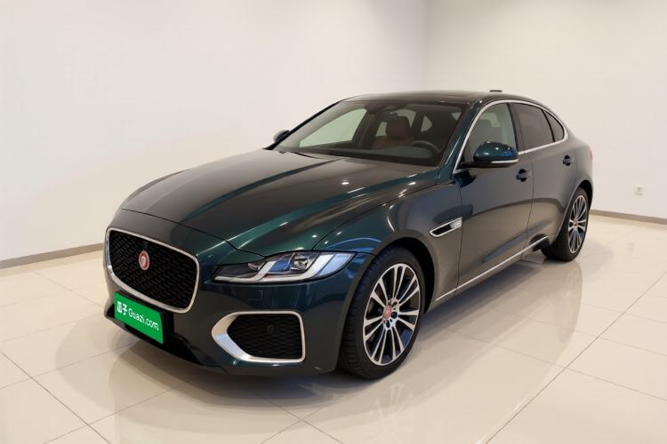 Jaguar XFL 2025 Model—2.0T P250, Two-Wheel Drive, Premium Luxury Edition