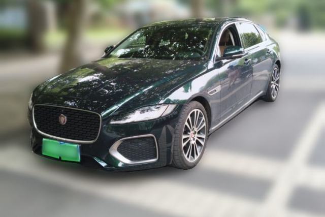 Used Jaguar XFL 2025 Model—2.0T P250, Two-Wheel Drive, Premium Luxury Edition