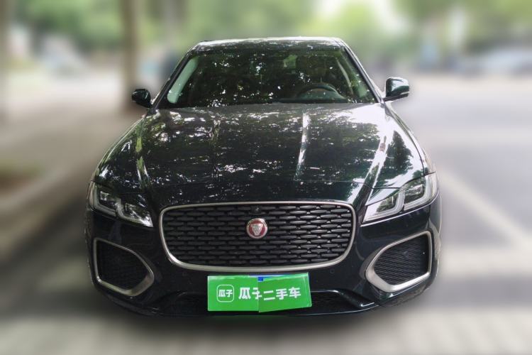 Used Jaguar XFL 2025 Model—2.0T P250, Two-Wheel Drive, Premium Luxury Edition Front