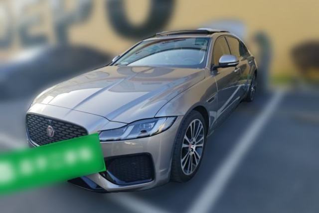 Used Jaguar XFL 2025 Model—2.0T P250, Two-Wheel Drive, Premium Luxury Edition