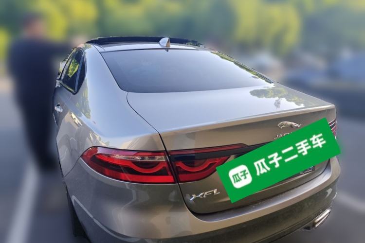 Used Jaguar XFL 2025 Model—2.0T P250, Two-Wheel Drive, Premium Luxury Edition Rear Left 45 Deg