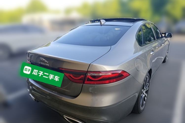 Used Jaguar XFL 2025 Model—2.0T P250, Two-Wheel Drive, Premium Luxury Edition Rear Right 45 Deg