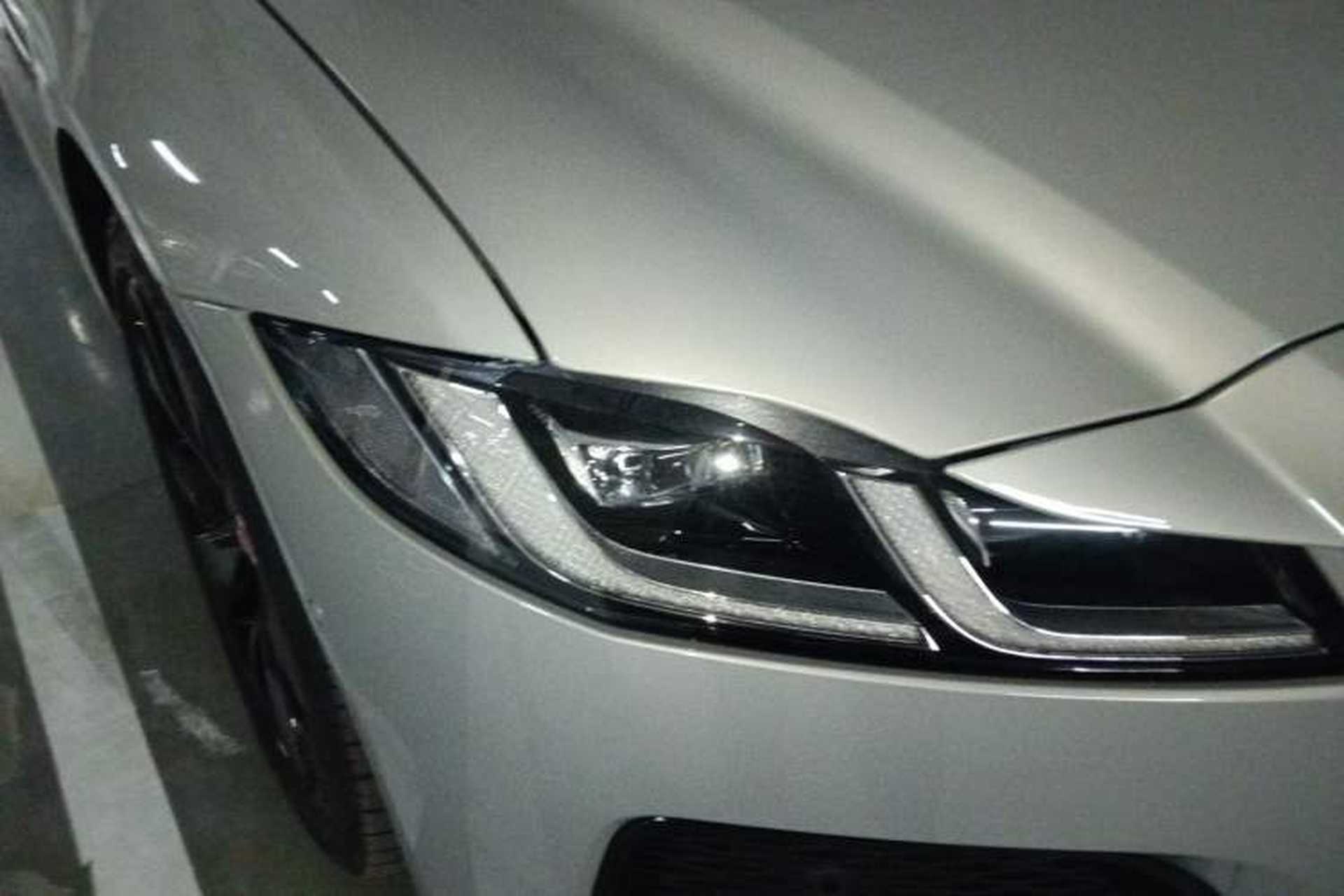 Used Jaguar XFL 2025 Model—2.0T P250, Two-Wheel Drive, Premium Luxury Edition Right Front Headlight