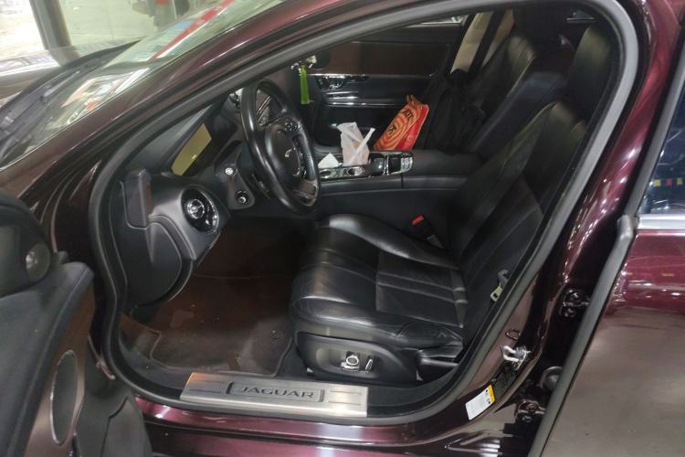 Used Jaguar XJ 2016 XJL 3.0 SC Two-Wheel-Drive Elegant Business Edition Driver Seat