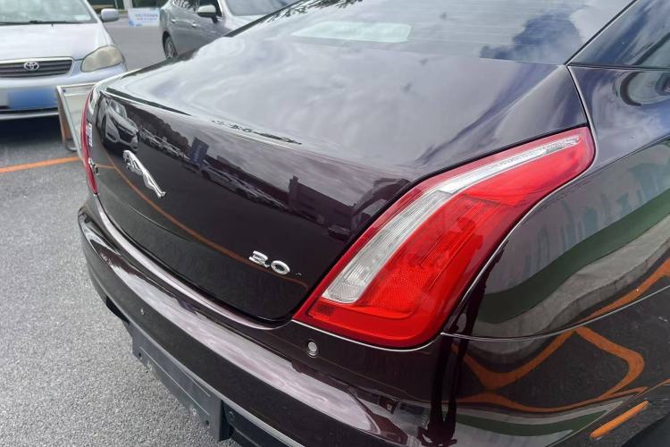 Used Jaguar XJ 2016 XJL 3.0 SC Two-Wheel-Drive Elegant Business Edition Exterior 4