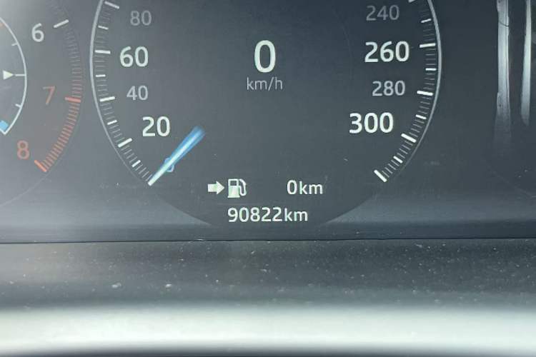 Used Jaguar XJ 2016 XJL 3.0 SC Two-Wheel-Drive Elegant Business Edition Odometer Close Up