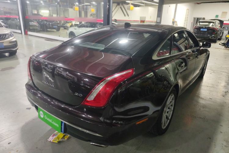 Used Jaguar XJ 2016 XJL 3.0 SC Two-Wheel-Drive Elegant Business Edition Rear Right 45 Deg