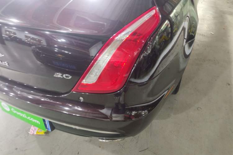 Used Jaguar XJ 2016 XJL 3.0 SC Two-Wheel-Drive Elegant Business Edition Right Rear Taillight