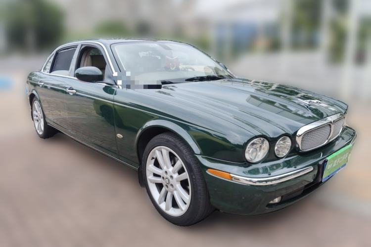 Used Jaguar XJ 2007 XJ6L 3.0 Royal Extended-Length Model Front Right 45 Deg