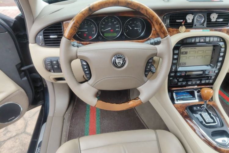Used Jaguar XJ 2007 XJ6L 3.0 Royal Extended-Length Model Steering Wheel