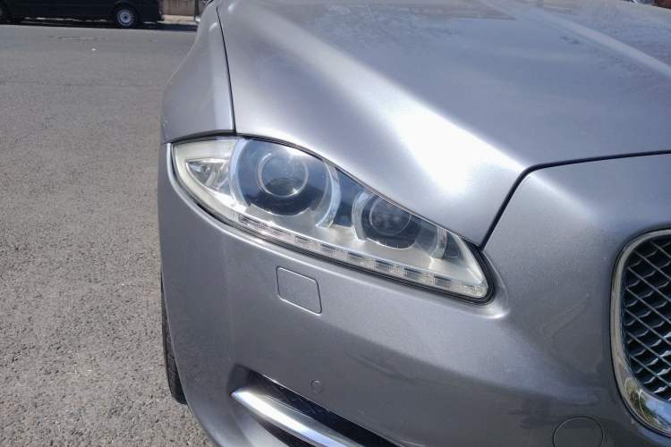 Used Jaguar XJ 2010 XJL 5.0 Panoramic Luxury Edition Right Front Headlight