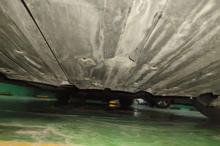 Used Jaguar XJ 2011 XJL 3.0 Panoramic Business Edition Chassis Front