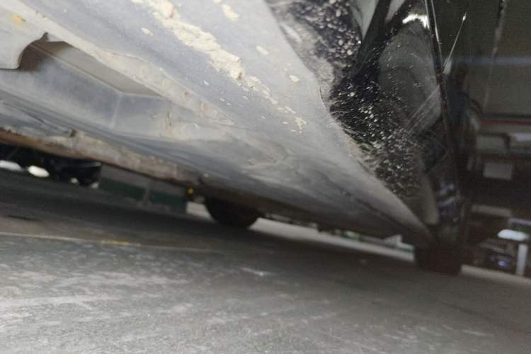 Used Jaguar XJ 2011 XJL 3.0 Panoramic Business Edition Chassis Front Left