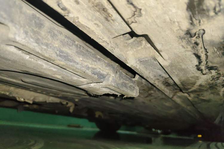 Used Jaguar XJ 2011 XJL 3.0 Panoramic Business Edition Chassis Front Left