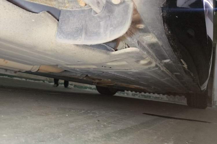 Used Jaguar XJ 2011 XJL 3.0 Panoramic Business Edition Chassis Rear Right