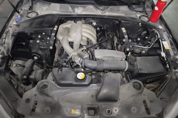 Used Jaguar XJ 2011 XJL 3.0 Panoramic Business Edition Engine Bay