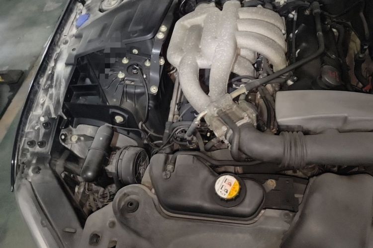 Used Jaguar XJ 2011 XJL 3.0 Panoramic Business Edition Engine Bay Right