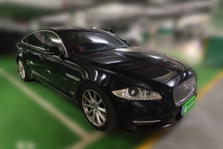 Used Jaguar XJ 2011 XJL 3.0 Panoramic Business Edition Front Right 45 Deg