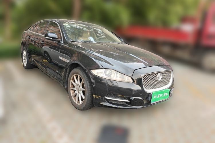 Used Jaguar XJ 2011 XJL 3.0 Panoramic Business Edition Front Right 45 Deg