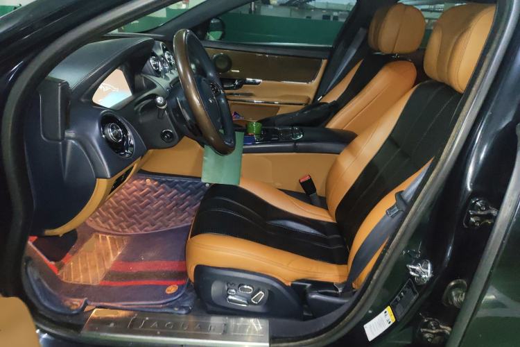 Used Jaguar XJ 2011 XJL 3.0 Panoramic Business Edition Left Front Seat