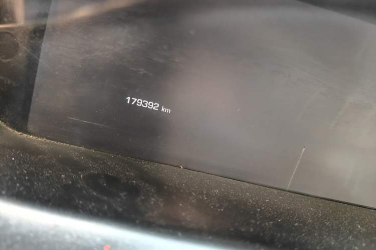 Used Jaguar XJ 2011 XJL 3.0 Panoramic Business Edition Odometer Close Up