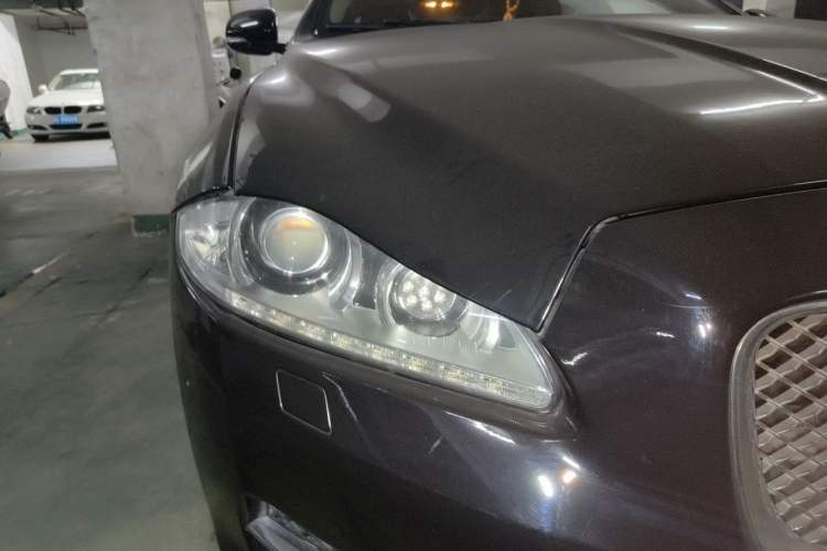 Used Jaguar XJ 2011 XJL 3.0 Panoramic Business Edition Right Front Headlight