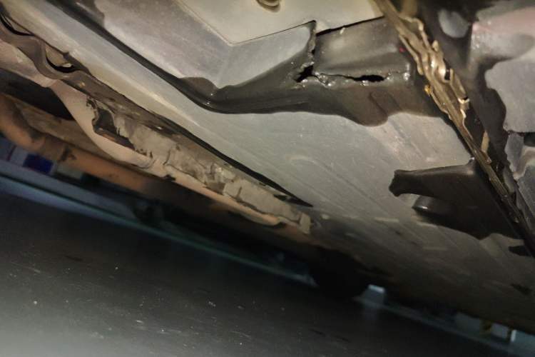 Used Jaguar XJ 2011 XJL 3.0 Panoramic Business Edition Chassis Front Left