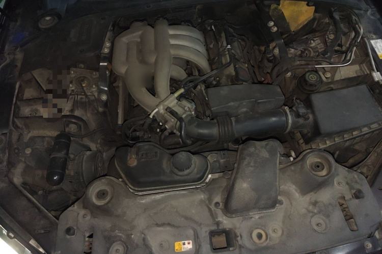 Used Jaguar XJ 2011 XJL 3.0 Panoramic Business Edition Engine Bay
