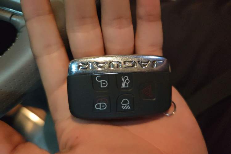 Used Jaguar XJ 2011 XJL 3.0 Panoramic Business Edition Vehicle Key