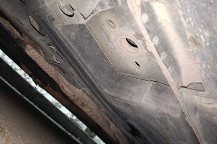 Used Jaguar XJ 2011 XJL 3.0 Panoramic Business Edition Chassis Front Left