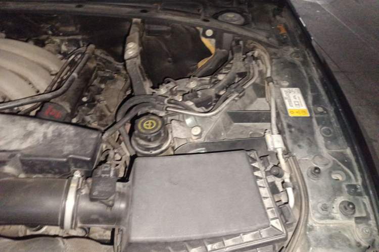 Used Jaguar XJ 2011 XJL 3.0 Panoramic Business Edition Engine Bay Left