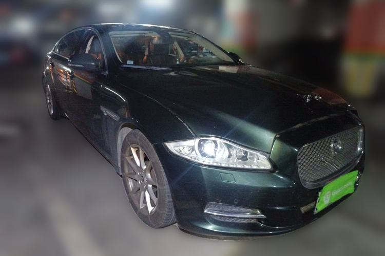 Used Jaguar XJ 2011 XJL 3.0 Panoramic Business Edition Front Right 45 Deg