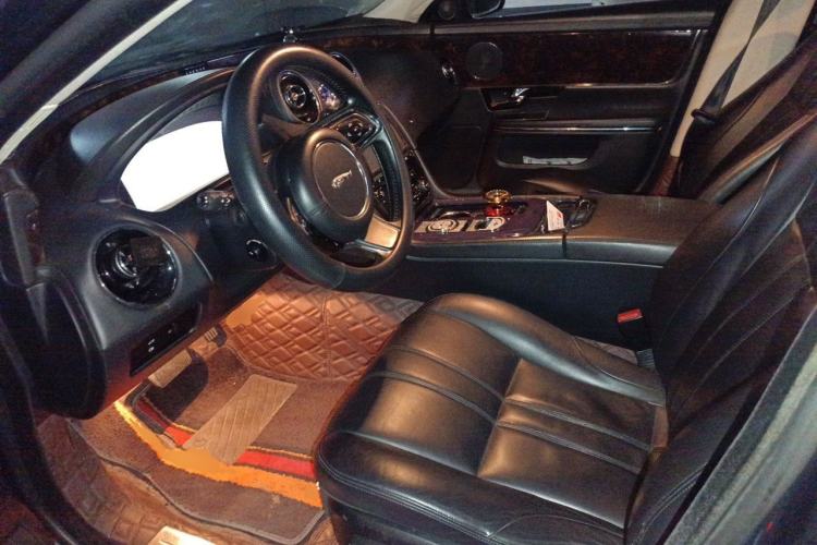 Used Jaguar XJ 2011 XJL 3.0 Panoramic Business Edition Left Front Seat
