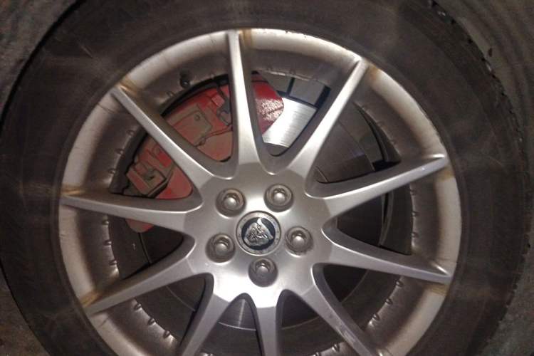 Used Jaguar XJ 2011 XJL 3.0 Panoramic Business Edition Right Front Wheel Hub