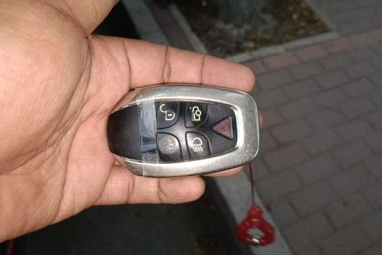 Used Jaguar XJ 2011 XJL 3.0 Panoramic Business Edition Vehicle Key