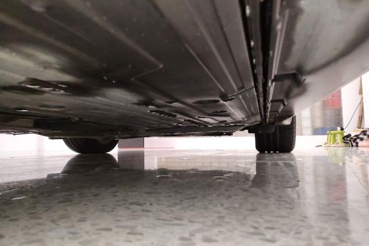 Used Jaguar XJ 2011 XJL 3.0 Panoramic Business Edition Chassis Front Left