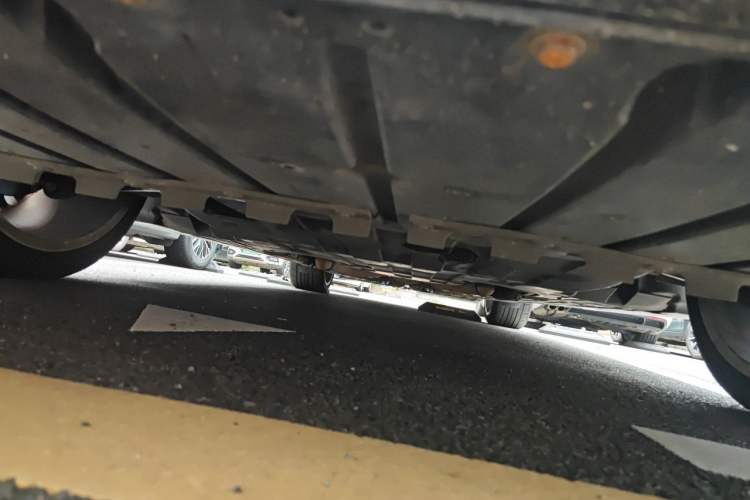 Used Jaguar XJ 2011 XJL 3.0 Panoramic Business Edition Chassis Front