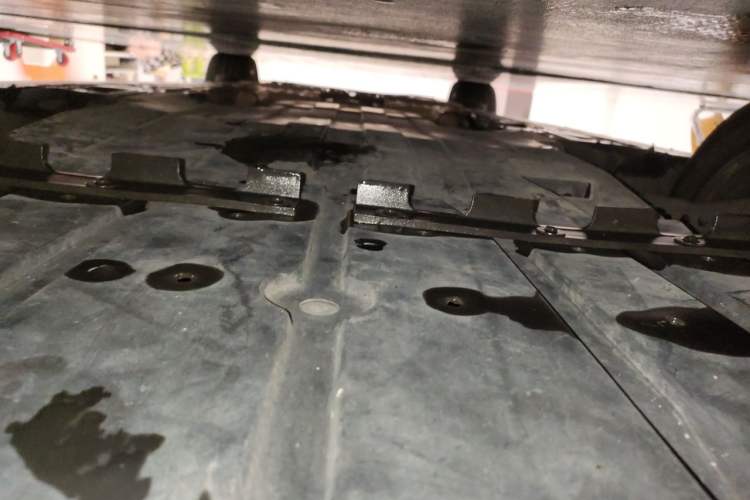 Used Jaguar XJ 2011 XJL 3.0 Panoramic Business Edition Chassis Front