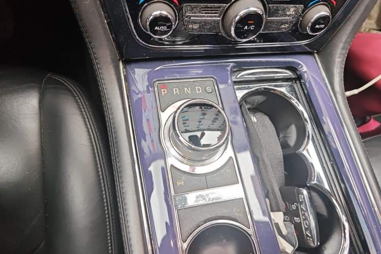 Used Jaguar XJ 2011 XJL 3.0 Panoramic Business Edition Gear Lever