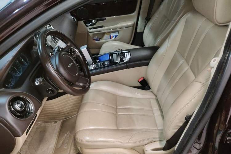 Used Jaguar XJ 2011 XJL 3.0 Panoramic Business Edition Left Front Seat