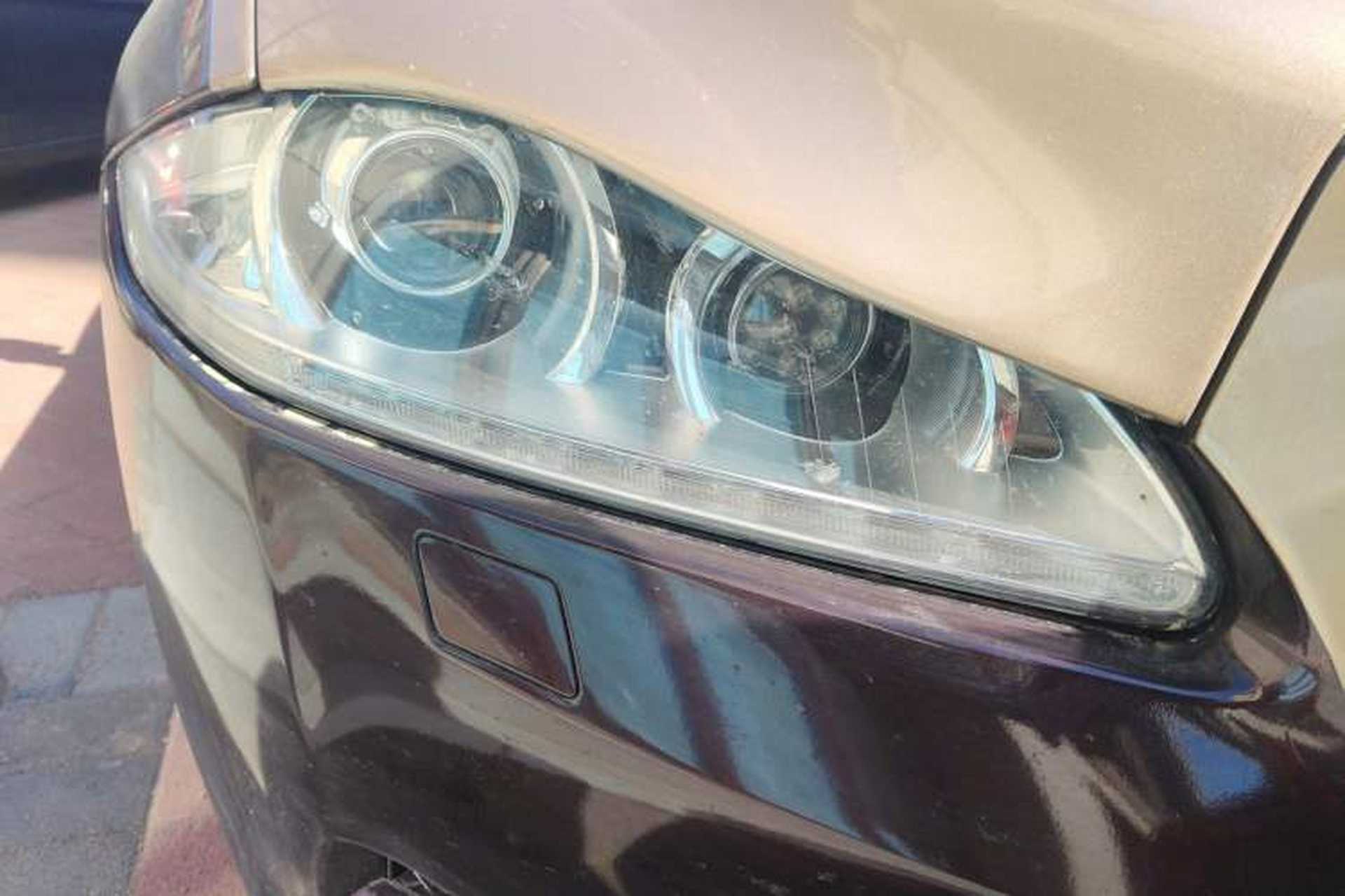 Used Jaguar XJ 2011 XJL 3.0 Panoramic Business Edition Right Front Headlight