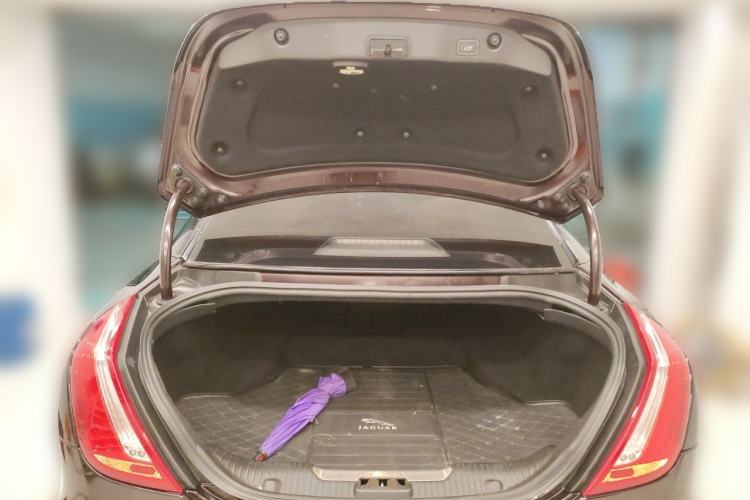 Used Jaguar XJ 2011 XJL 3.0 Panoramic Business Edition Trunk