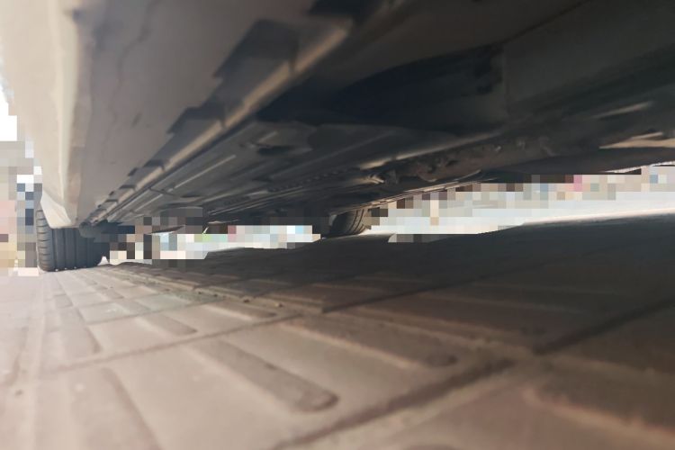 Used Jaguar XJ 2011 XJL 3.0 Panoramic Business Edition Chassis Front Right
