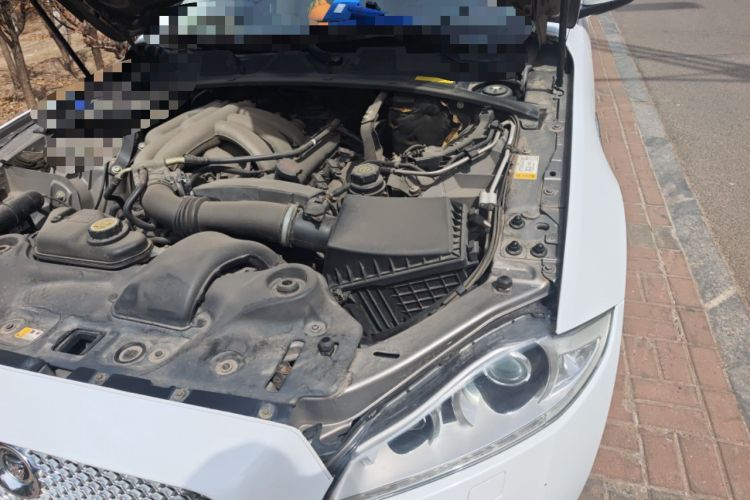 Used Jaguar XJ 2011 XJL 3.0 Panoramic Business Edition Engine Bay Left