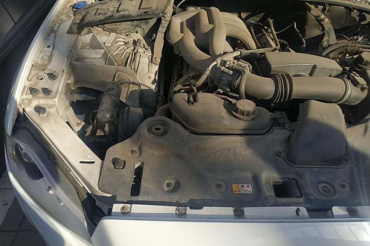 Used Jaguar XJ 2011 XJL 3.0 Panoramic Business Edition Engine Bay Right