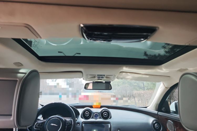 Used Jaguar XJ 2011 XJL 3.0 Panoramic Business Edition Headliner