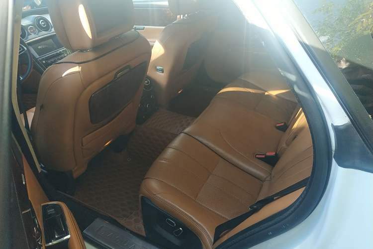 Used Jaguar XJ 2011 XJL 3.0 Panoramic Business Edition Left Rear Seat