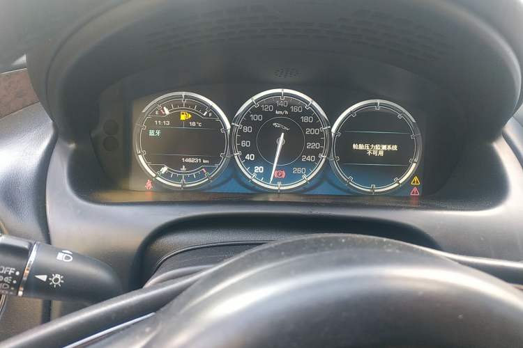 Used Jaguar XJ 2011 XJL 3.0 Panoramic Business Edition Odometer Close Up
